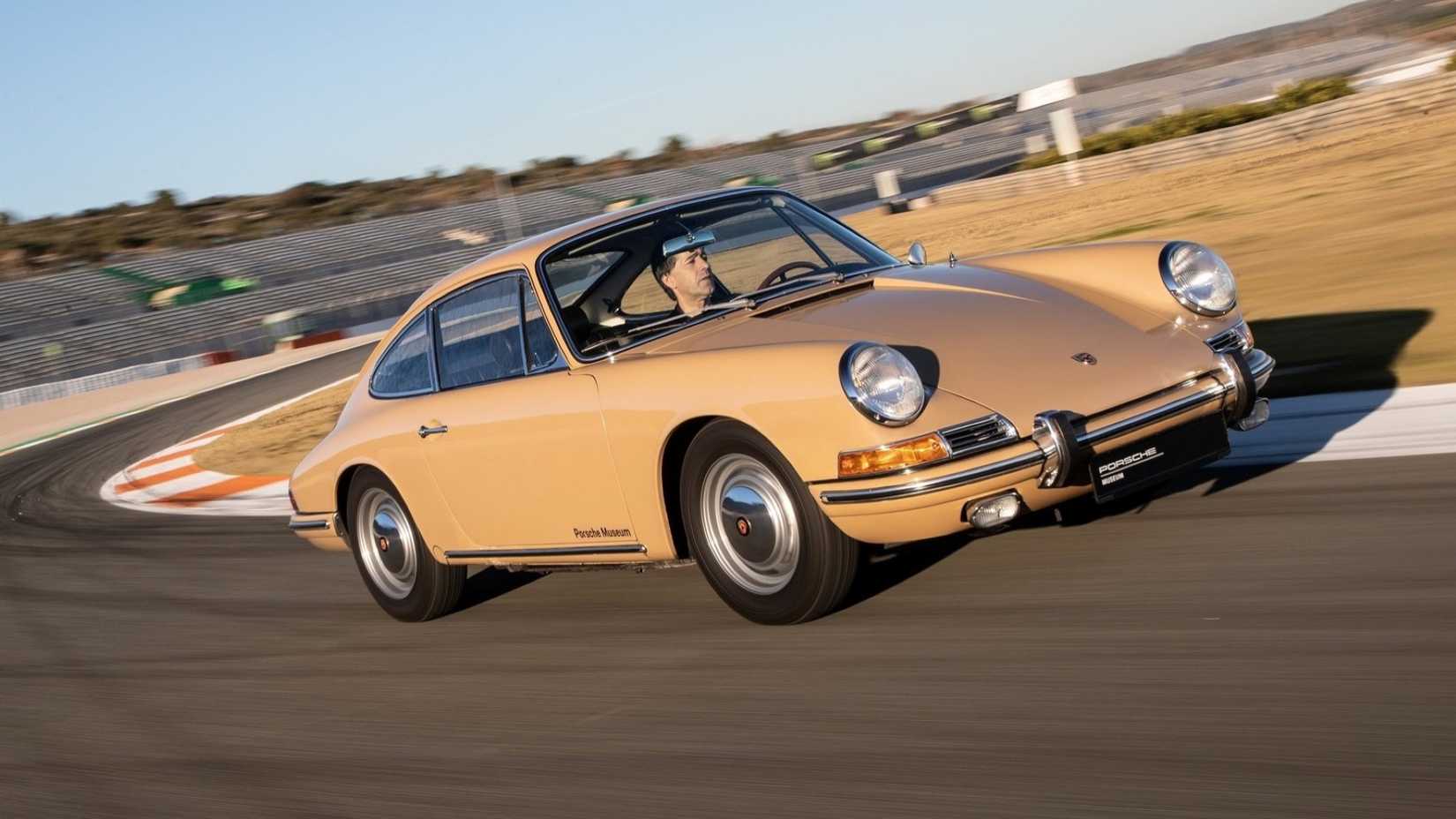Front 3/4 action shot of the 1964 Porsche 911 2.0 Coupe
