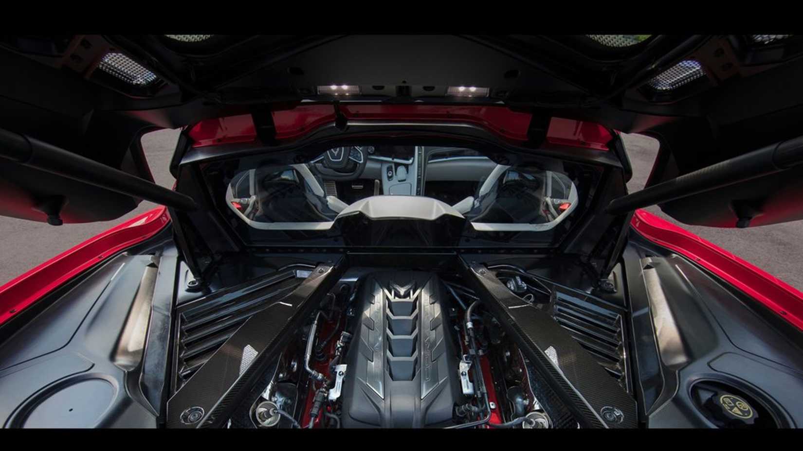 Chevrolet C8 Corvette Stingray engine bay