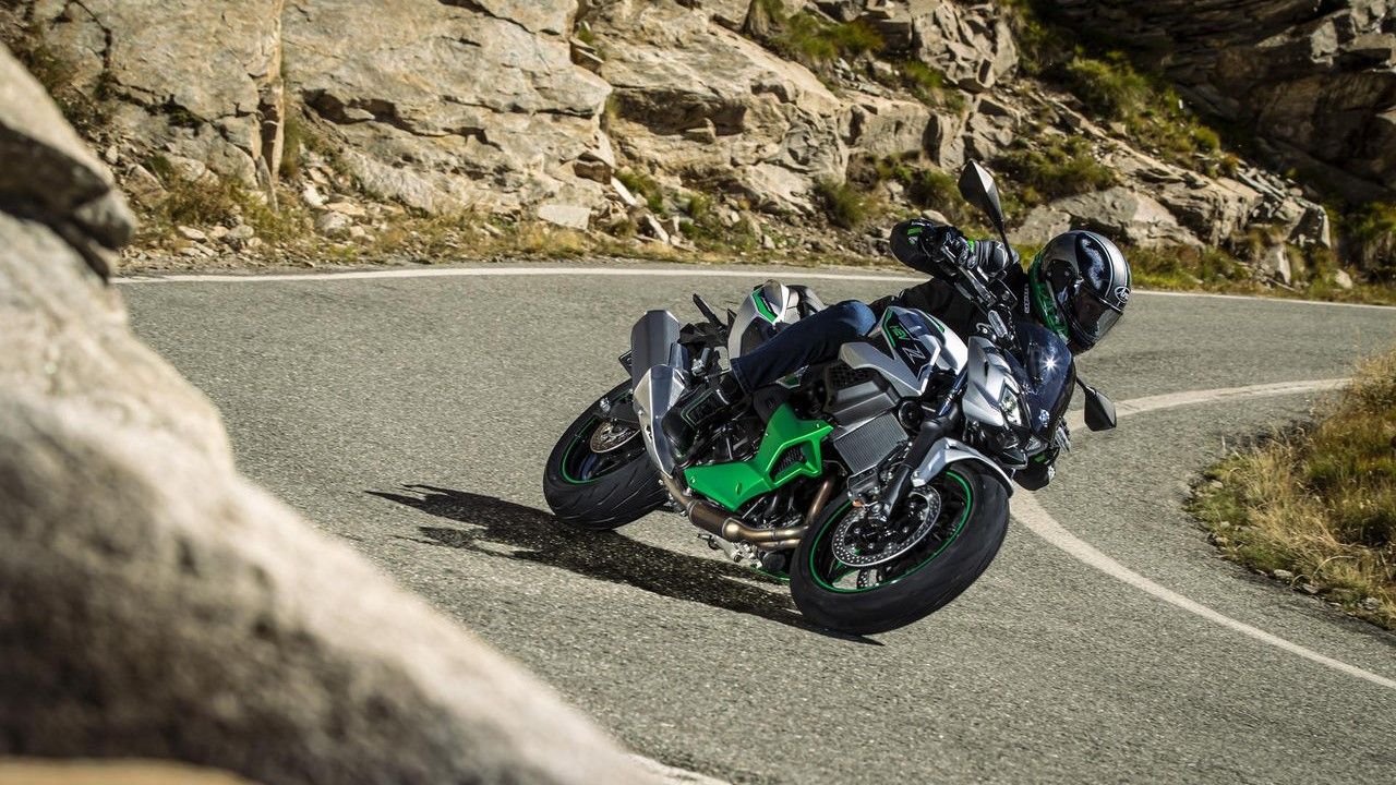 2024 Kawasaki Z 7 Hybrid: A Hybrid Naked That Promises To Do It All