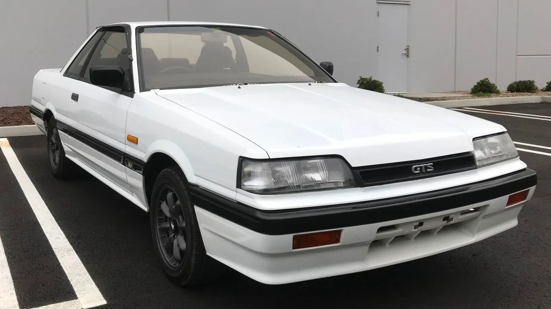The Evolution Of A Supercar: The Nissan R34 GT-R And What It's Worth
