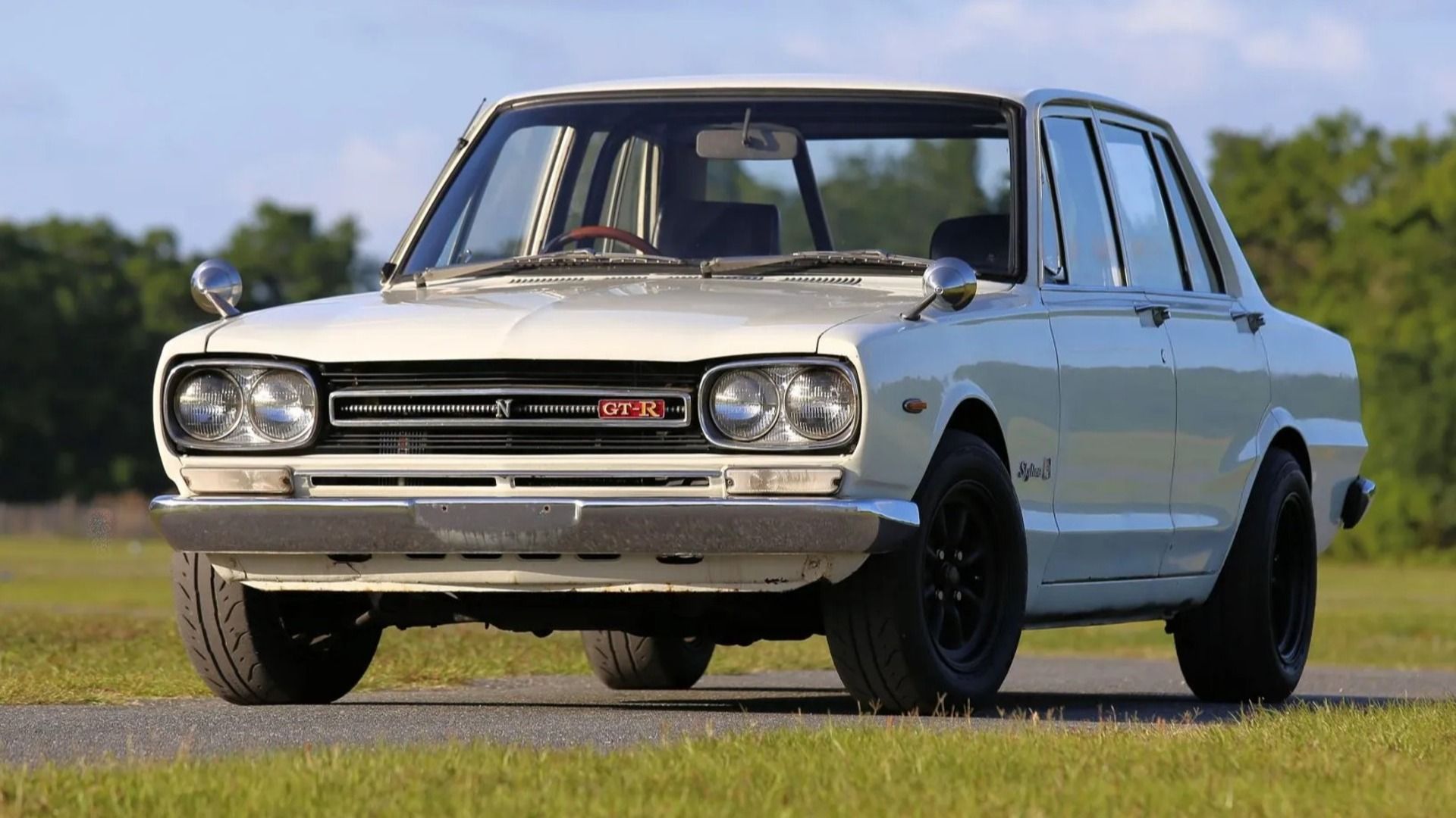 The Evolution Of A Supercar: The Nissan R34 GT-R And What It's Worth