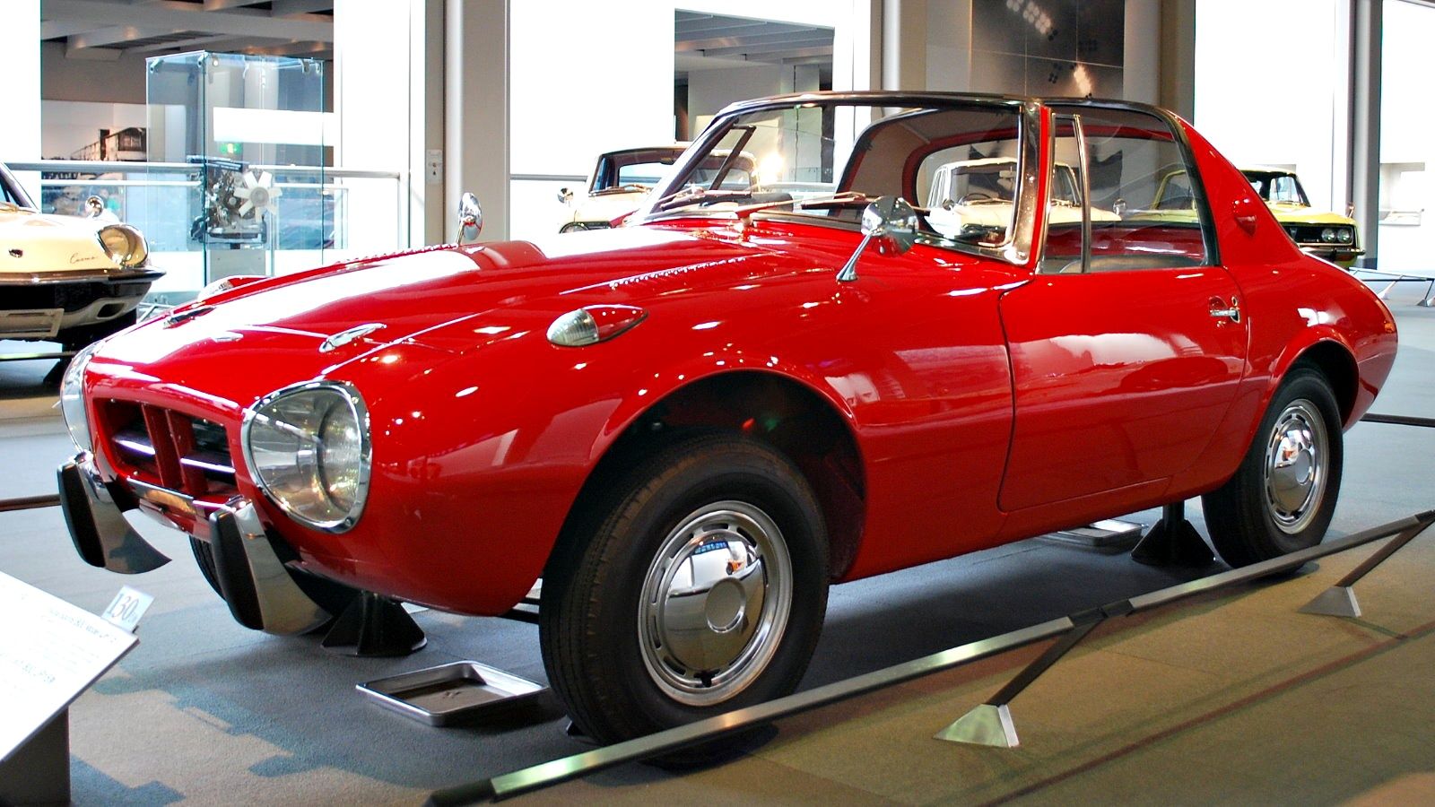 The One Feature On Toyota's First Sports Car That Became An