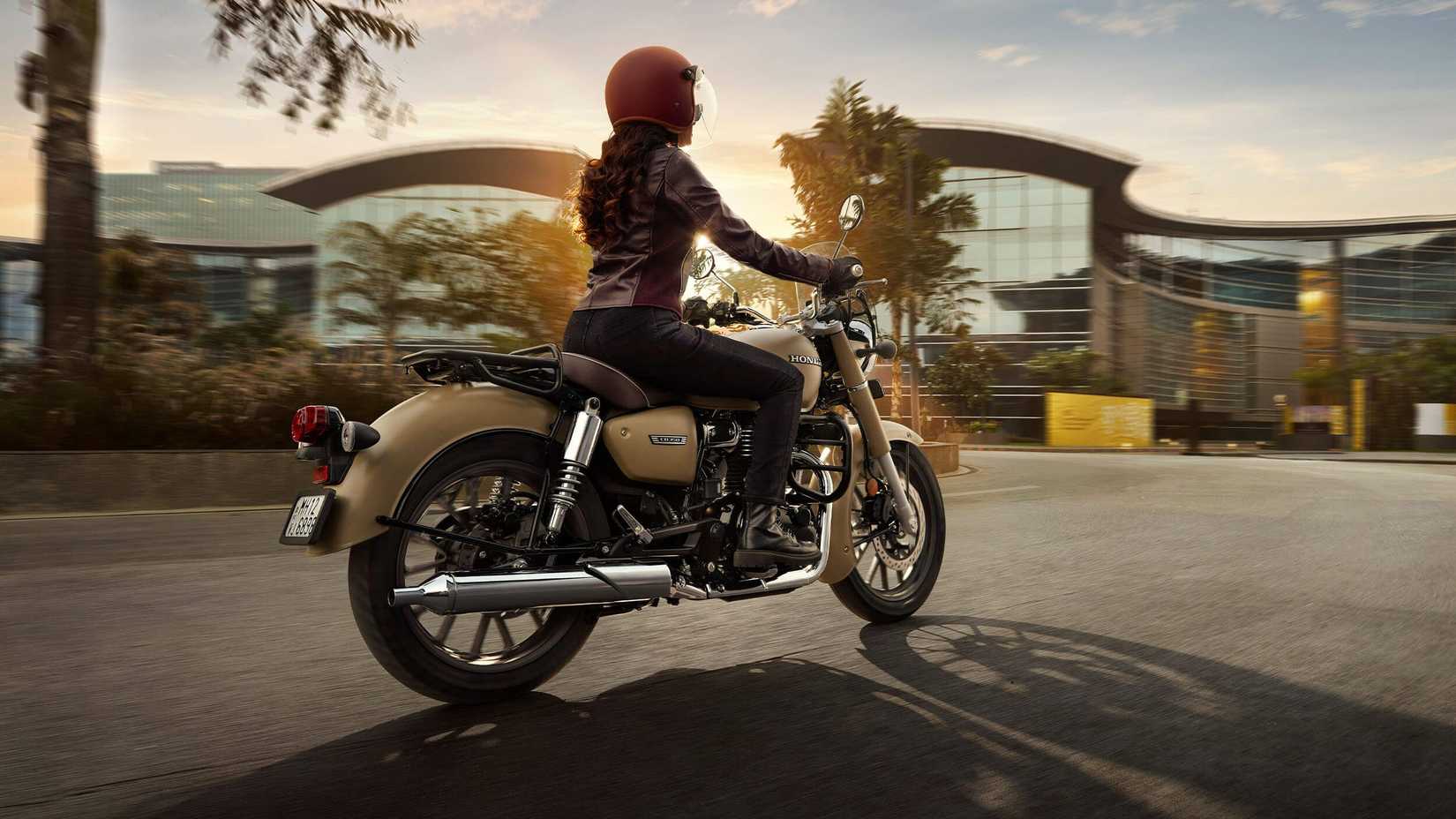 Honda CB350 Traseira