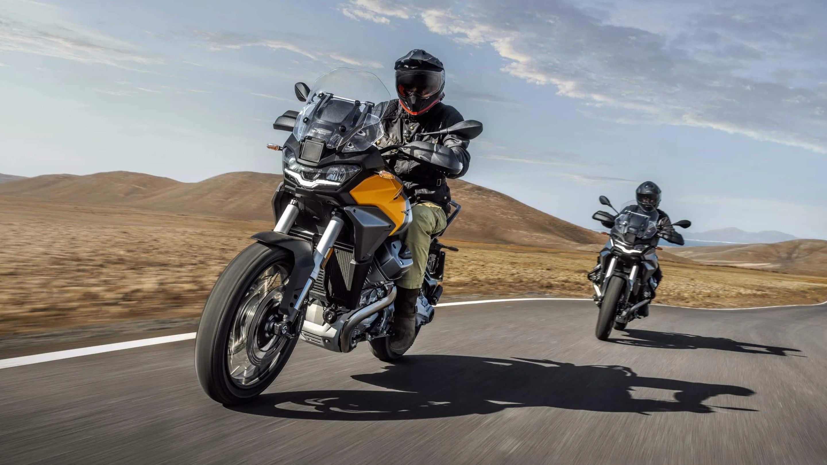 Moto Guzzi Stelvio Hero