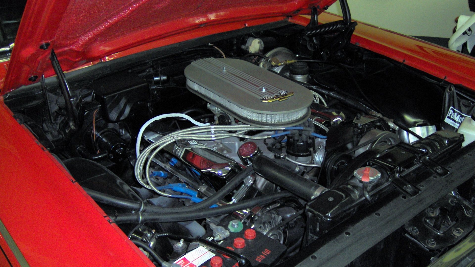 1966_Ford_Galaxie_500_XL_427_engine