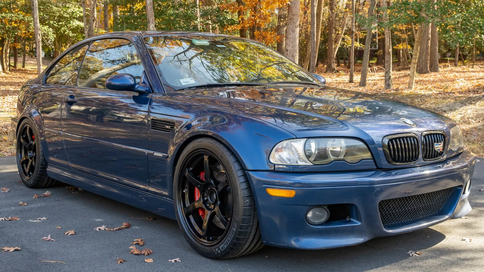 2006 BMW E46 M3 Coupe front quarter view