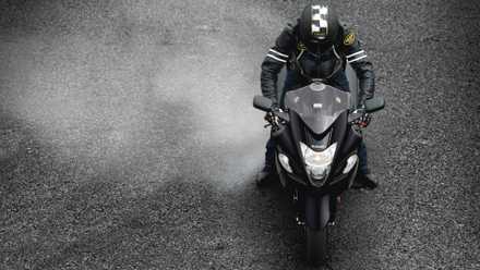 Esgotamento da Suzuki Hayabusa 2016