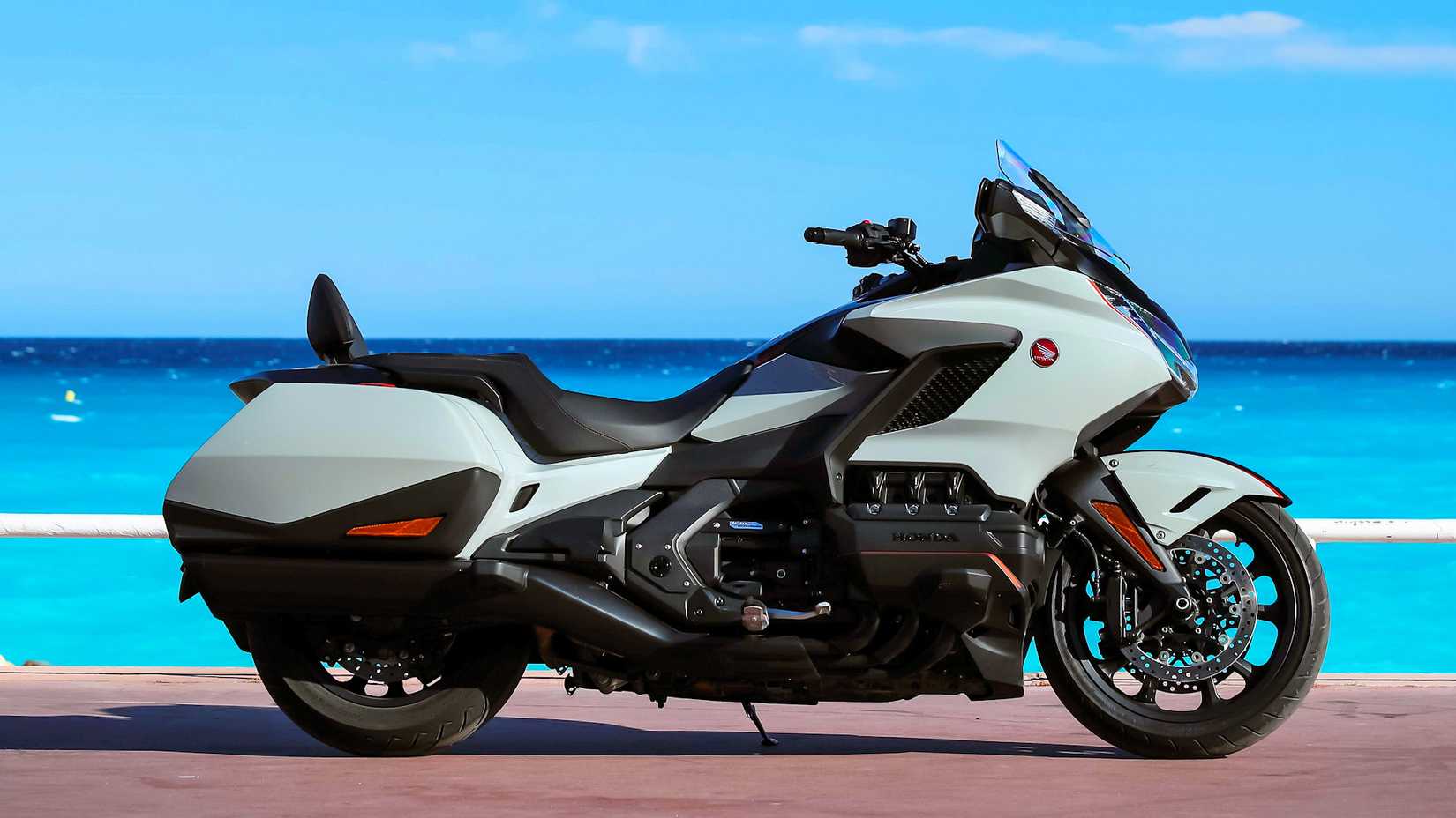 Foto de perfil estático da Honda Gold Wing 2021