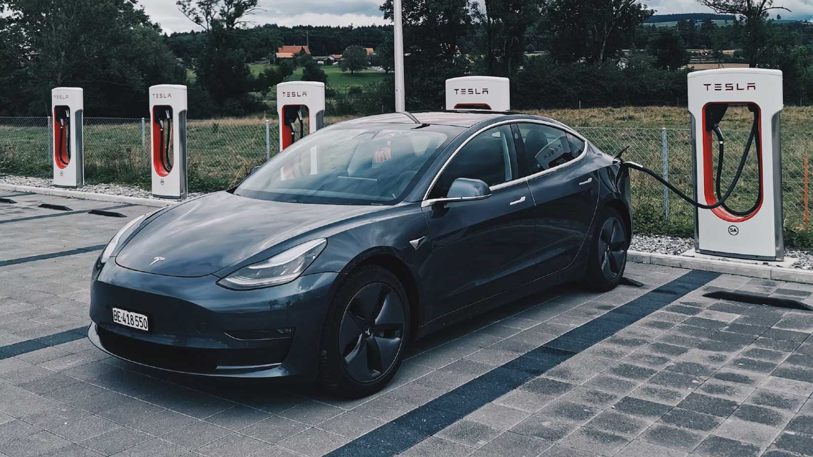 Everything You Need To Know About Tesla's Supercharger Network In The U.S.