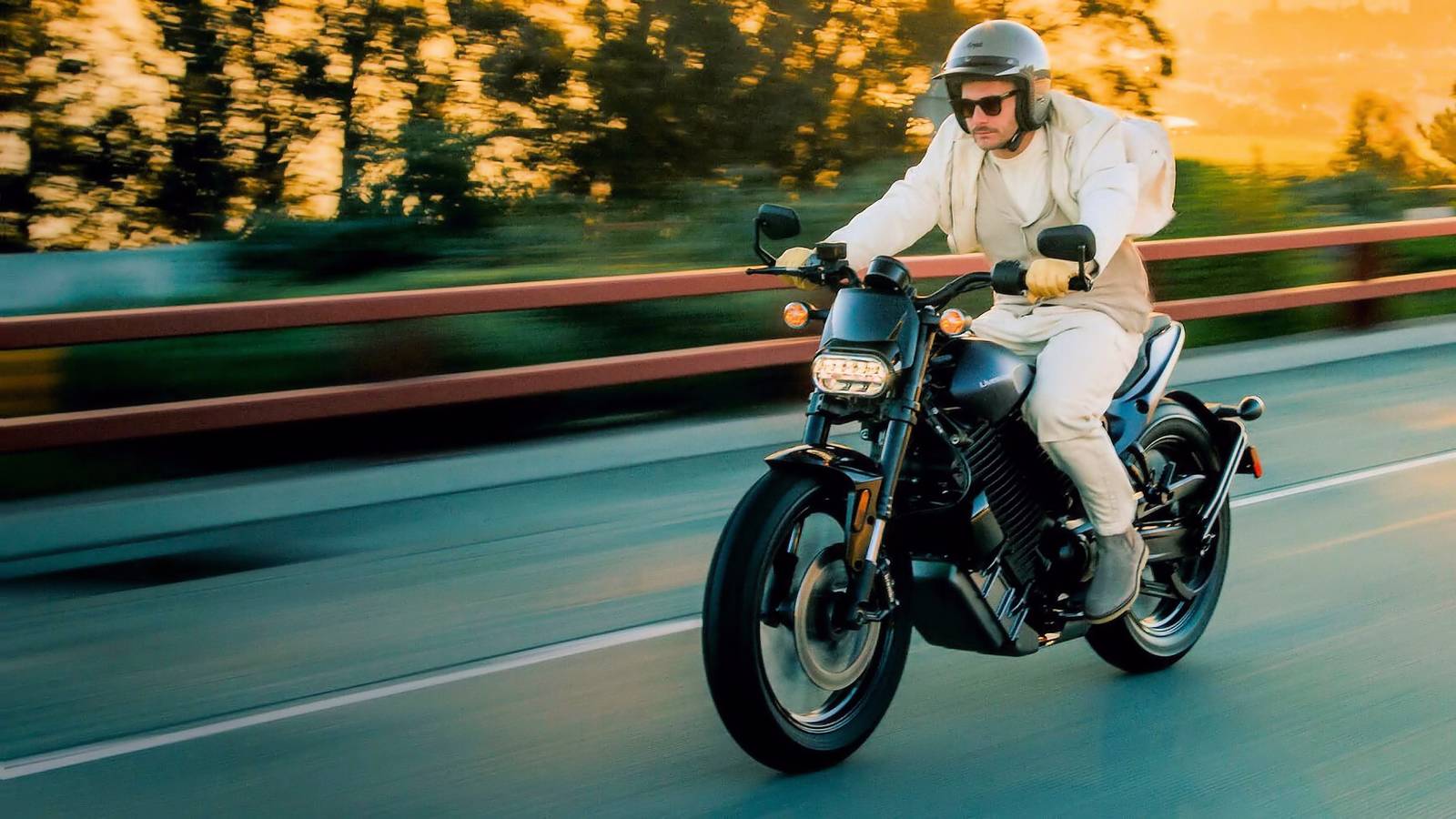 View of Livewire Instrument Cables - Guitar Center