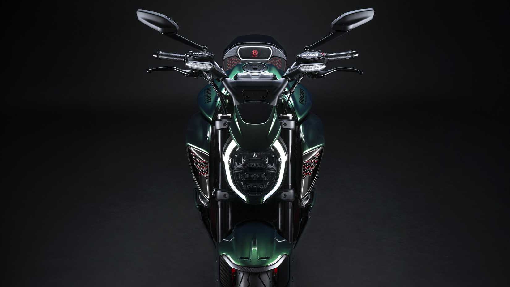 A studio shot of the Ducati Diavel V4 for Bentley from the front