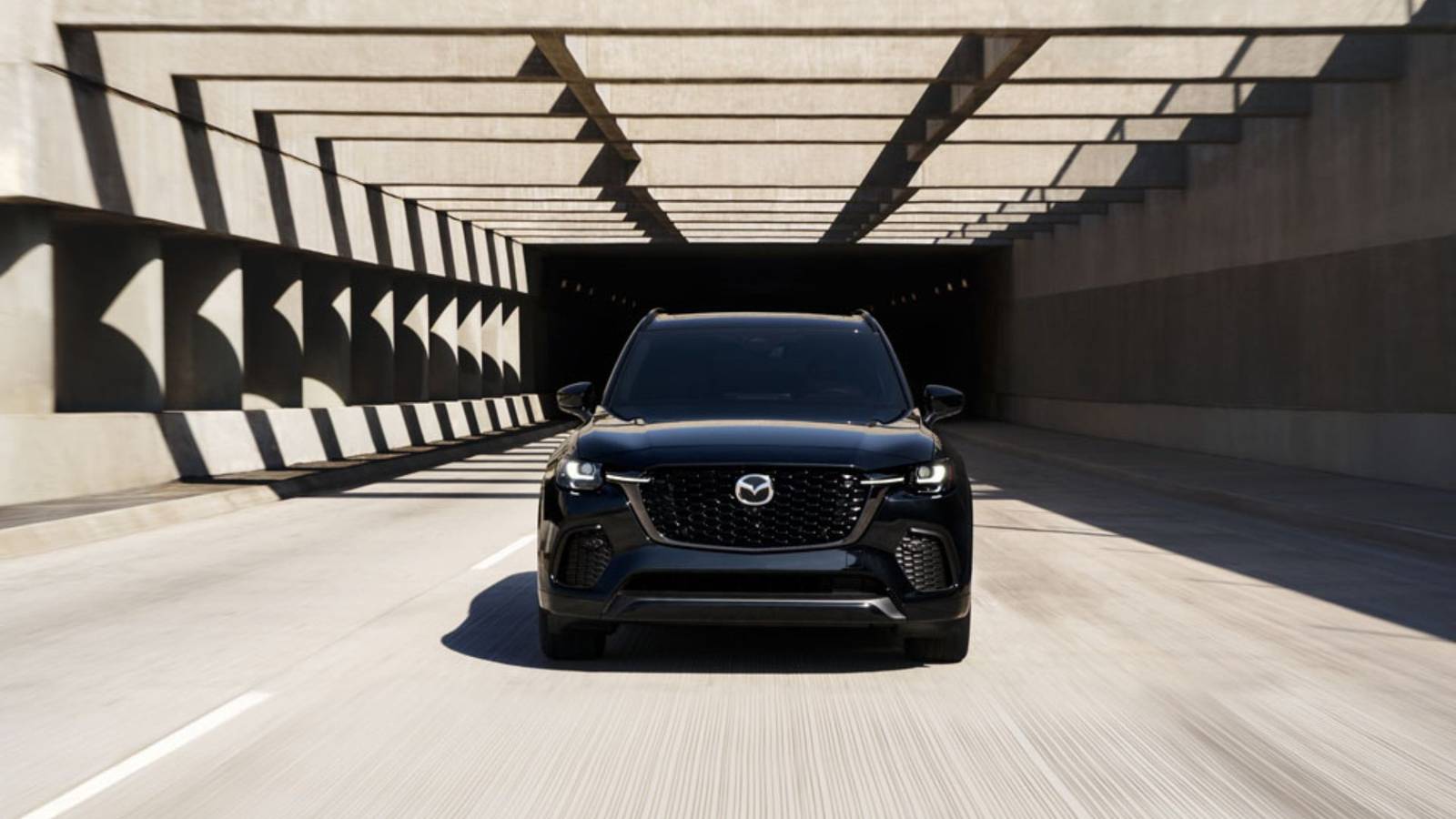 Mazda CX-70 vs BMW X5: Japanese SUV With Inline-Six Engine