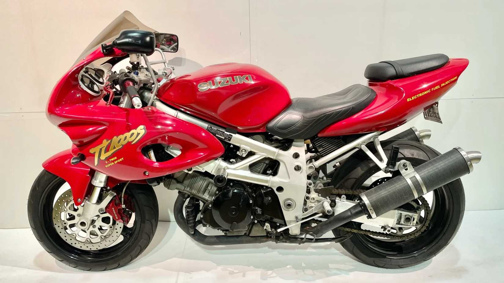 1997 Suzuki TL1000S side left shot
