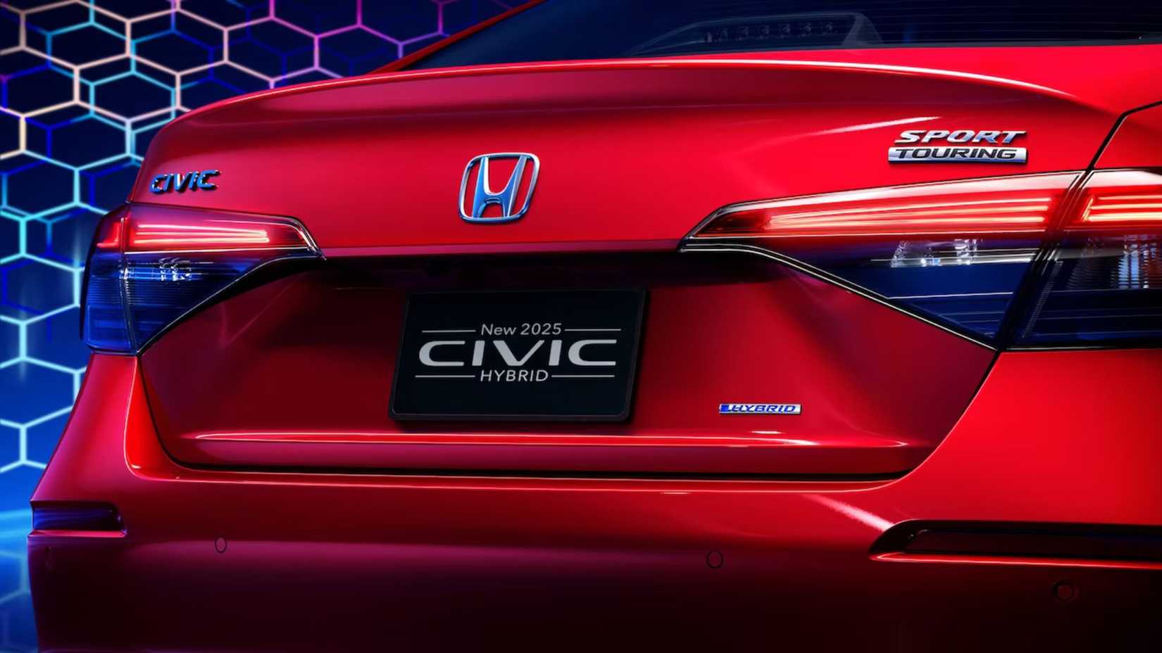 Close da traseira de um Honda Civic Hybrid vermelho 2025