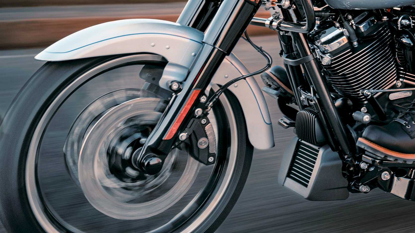 2024 Harley-Davidson Road Glide 3 front wheel close-up detail