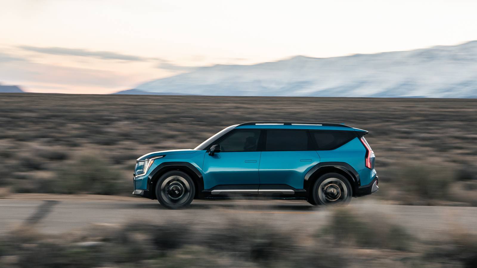 This Three-Row EV Might Just Be The Ultimate Family Vehicle In 2025