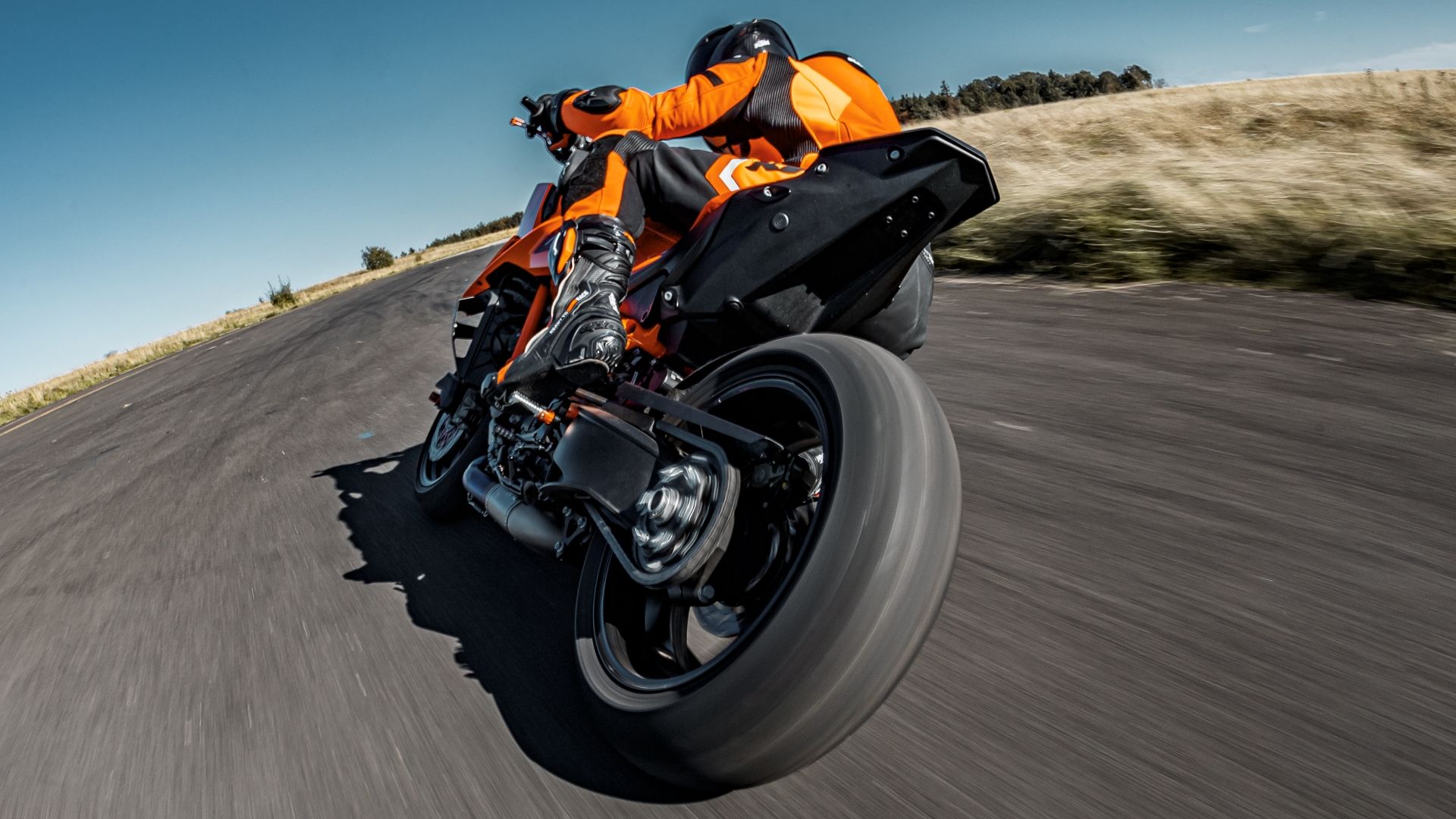 2024 KTM 1390 SUPER DUKE R rear action shot on the racetrack