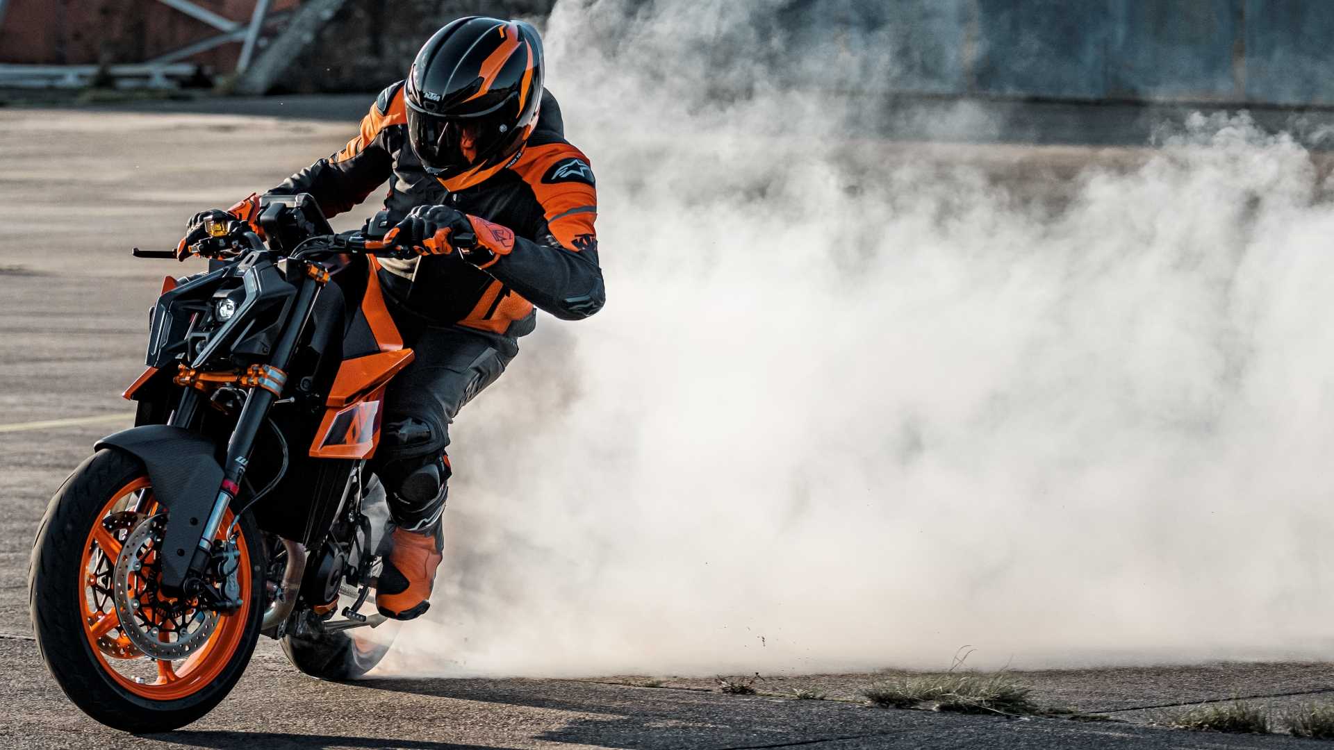 Duke 980 Why The 2024 KTM Duke 990 Is Called 'The Sniper'