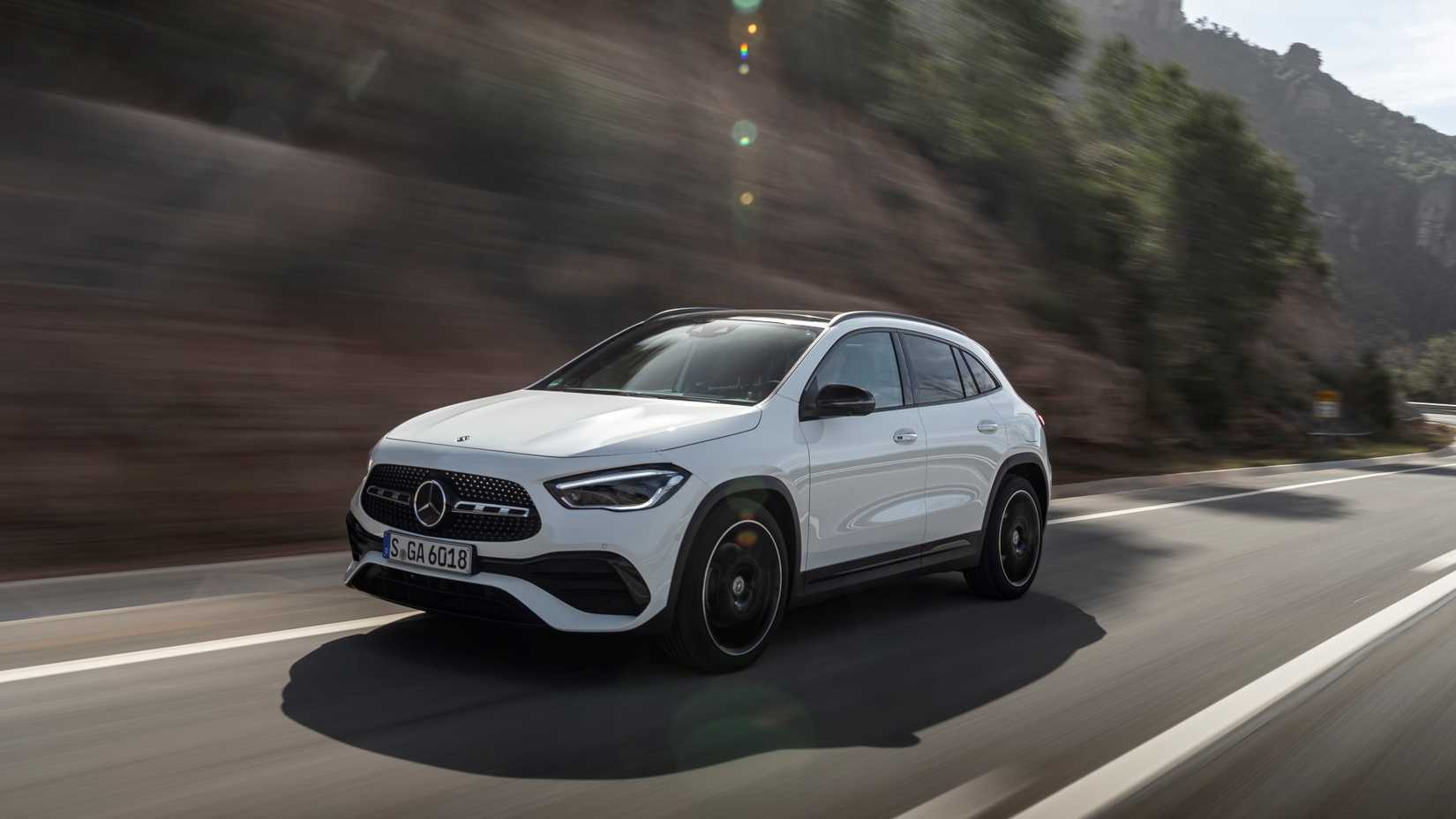 Front 3/4 action shot of the 2020 Mercedes GLA250
