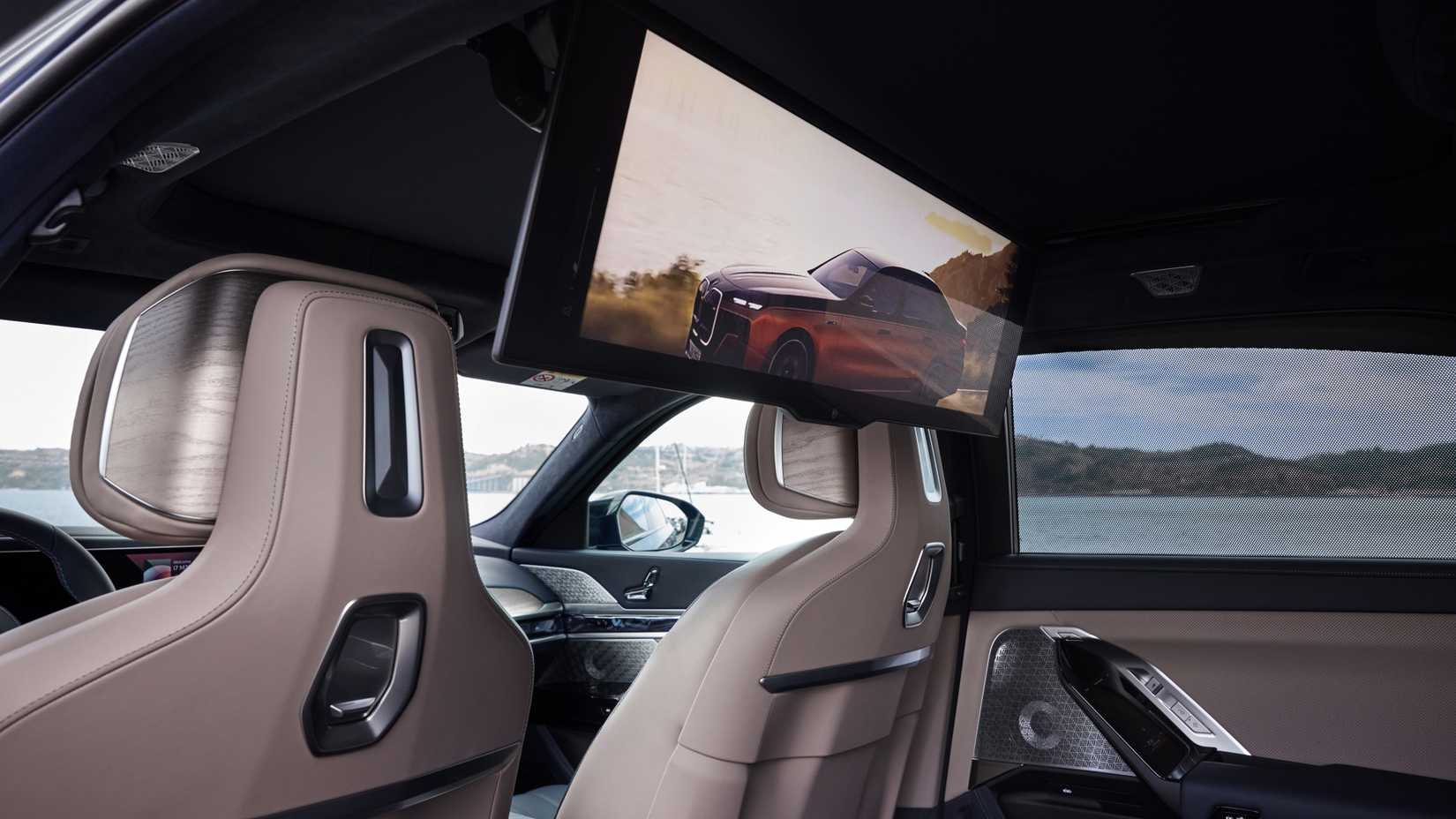 BMW i7 M70 xDrive (4)