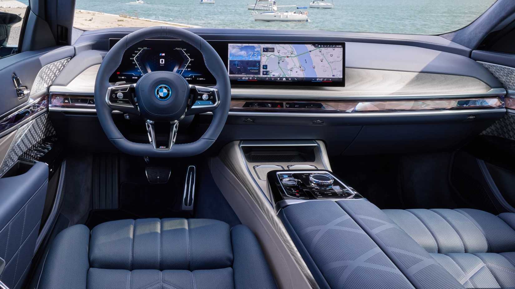 BMW i7 M70 xDrive (5)