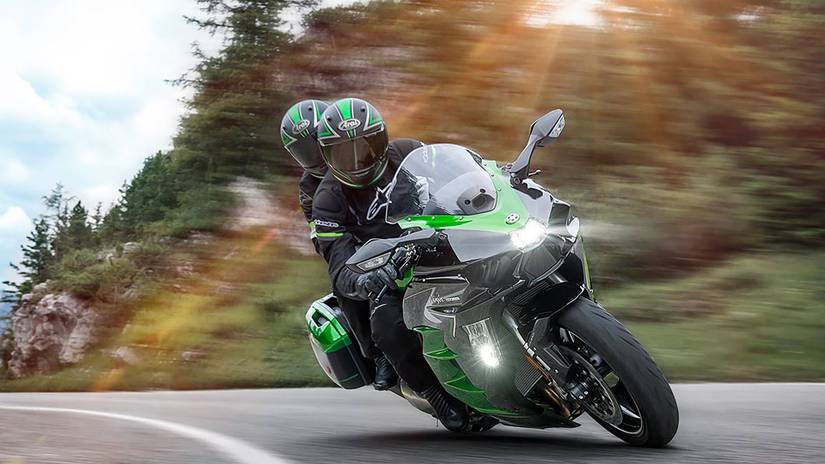 H2sx Riding Position 10 Motorcycles With The Most Advanced Suspension Systems
