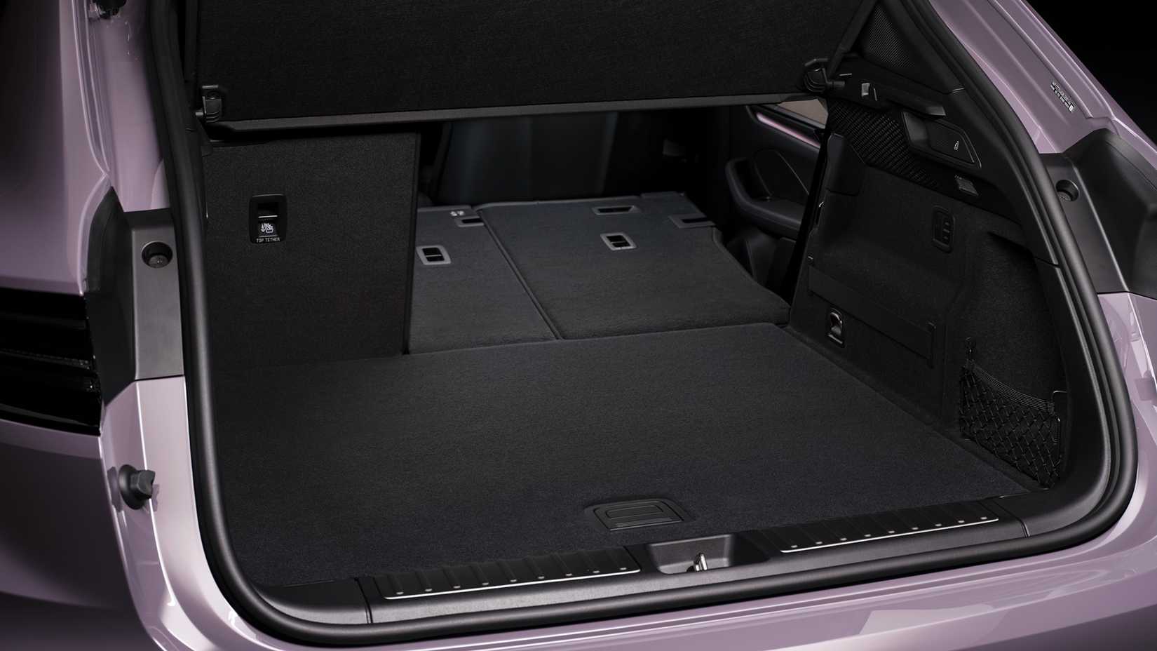 2024 Porsche Macan 4 Trunk Space