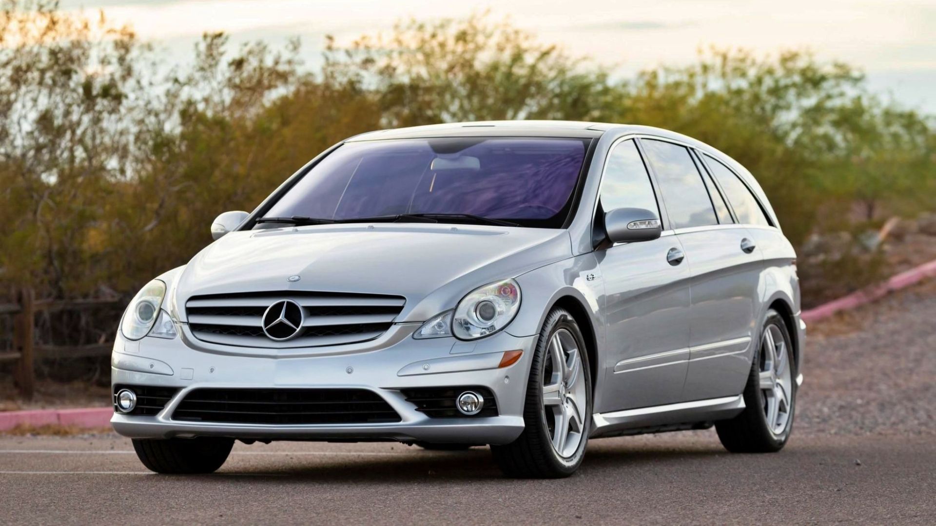 The Rationale Behind Mercedes' Ultra-Rare 500 Horsepower V-8 Minivan