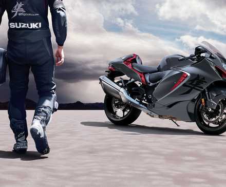 Uma motocicleta Suzuki Hayabusa 2021