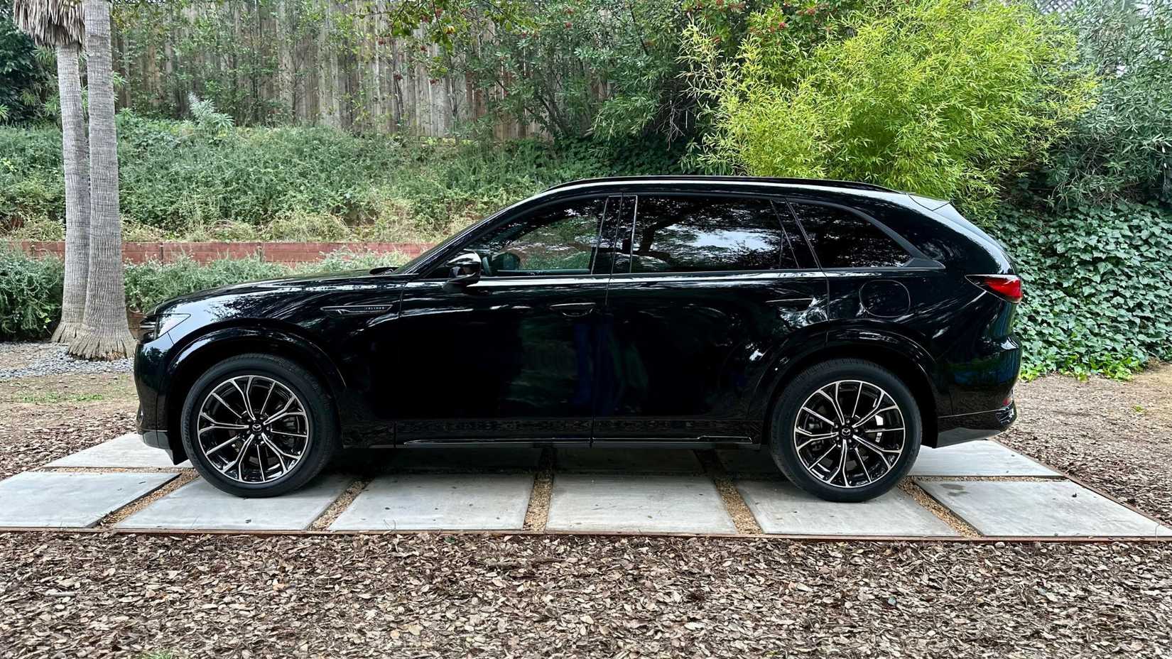 Top Speed Image - Mazda CX-70 Turbo S-7