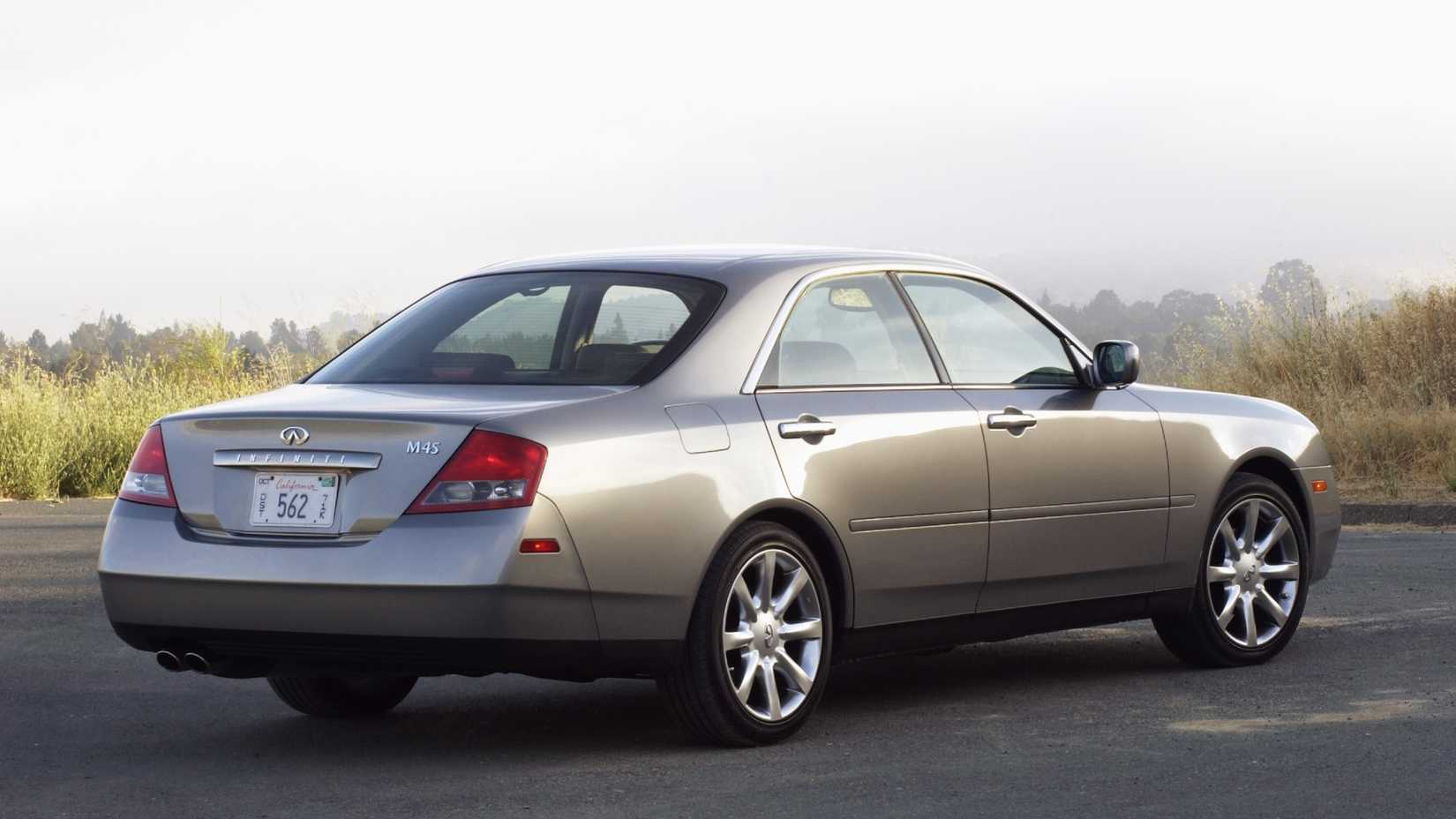 Silver 2003 Infiniti M45