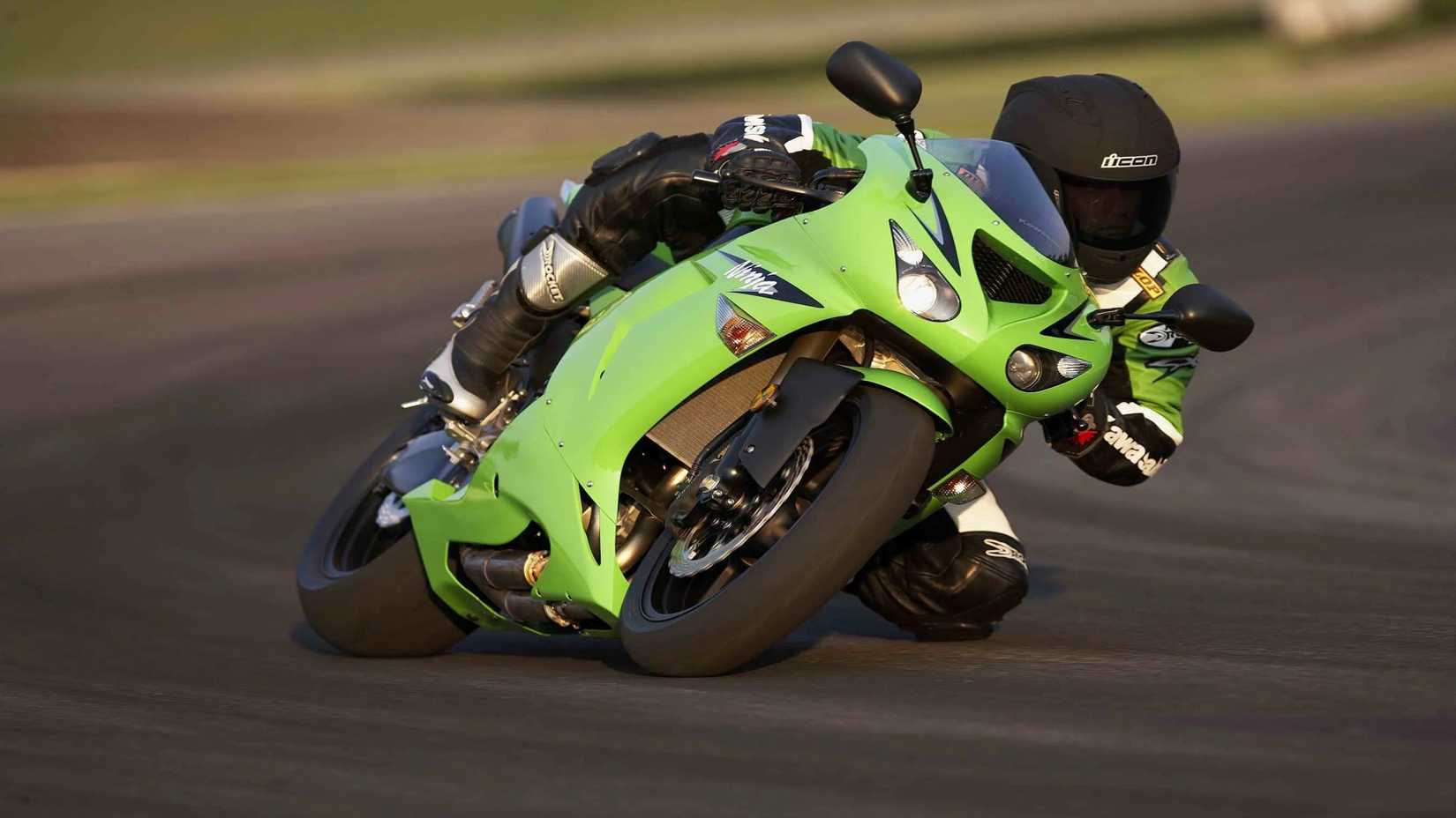 Rider on a 2007 Kawasaki Ninja ZX-10R
