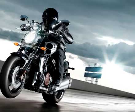 2011-yamaha-vmax-6