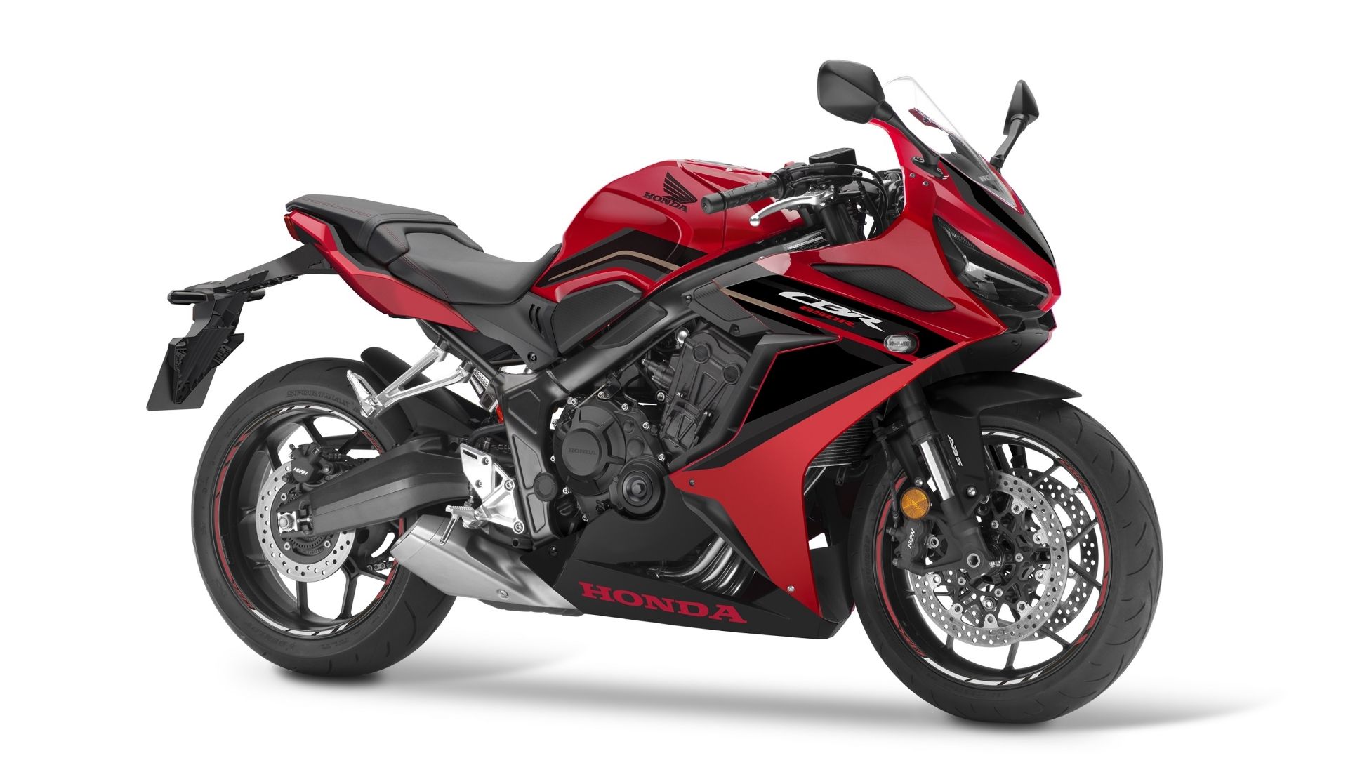 CBR650R 2023モデル　タンク　グランプリレッド 2023 Honda CBR650R: Buyer's Guide, Pricing And Specs