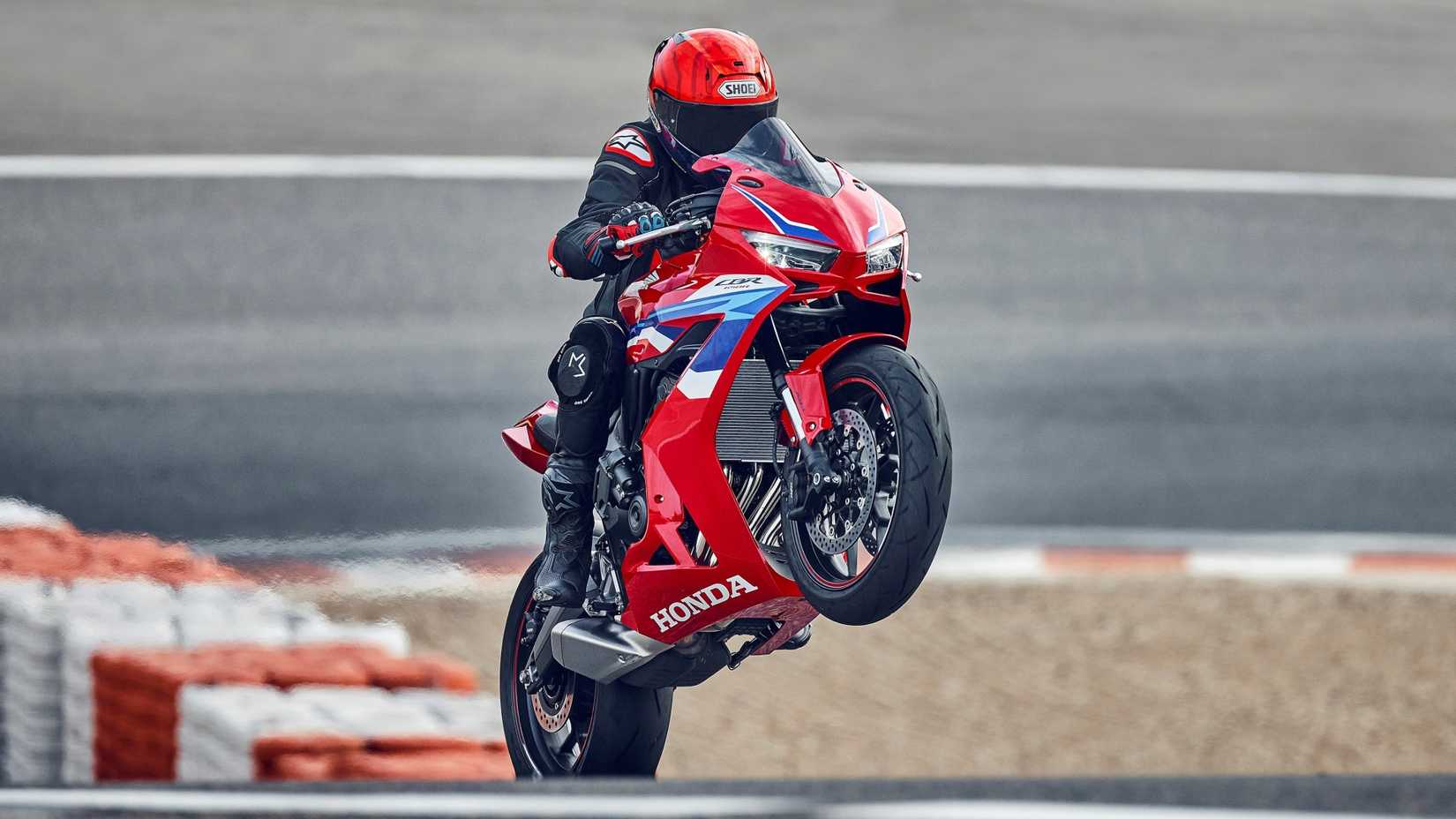 HONDA CBR650R action shot