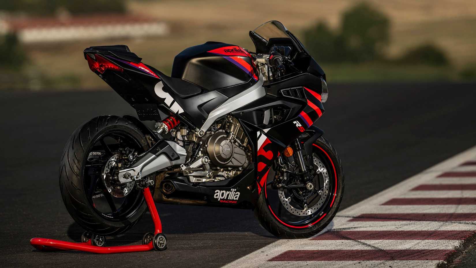 Aprilia RS 457 Traseira