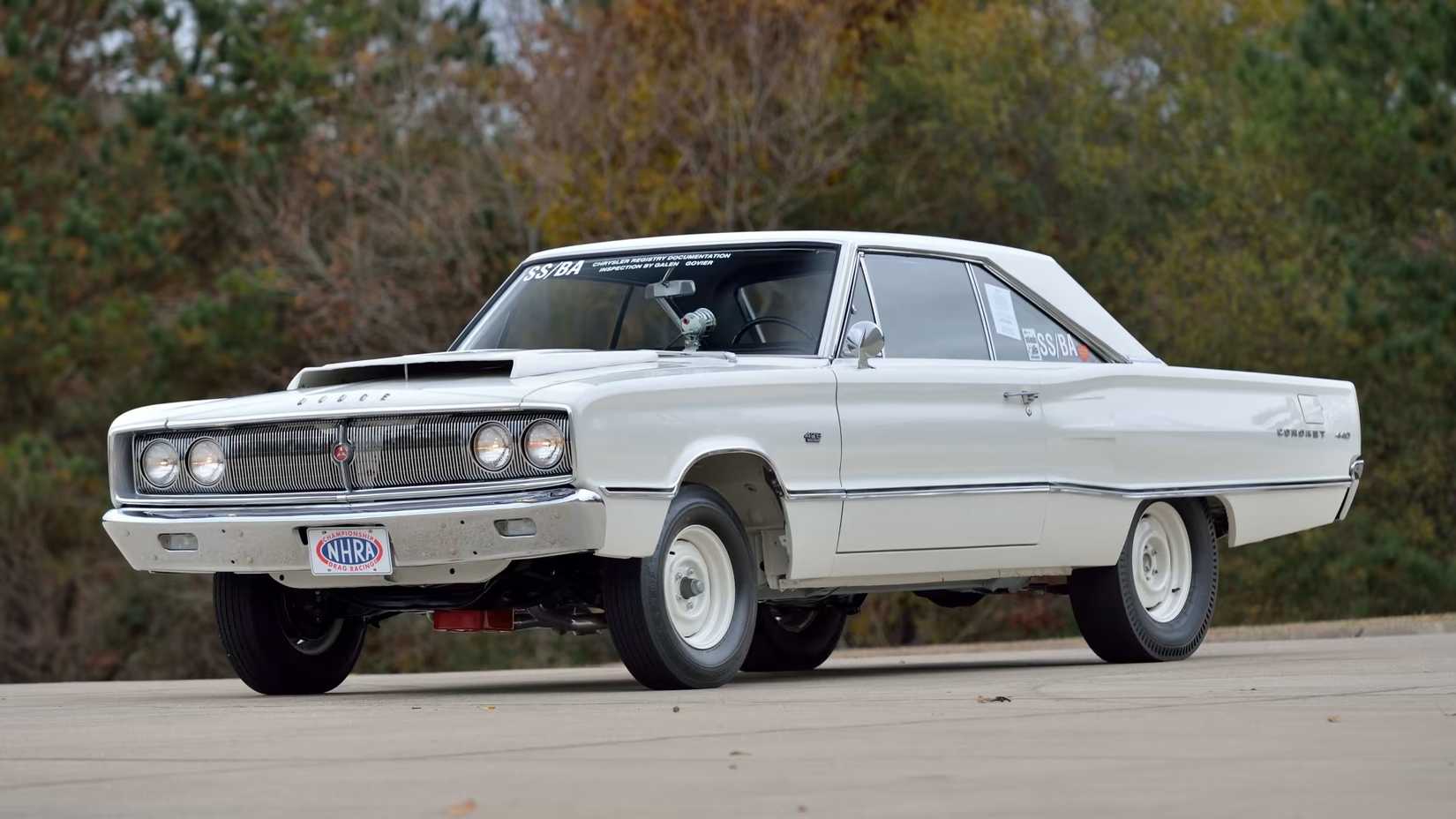 white  1967 Dodge Coronet W023