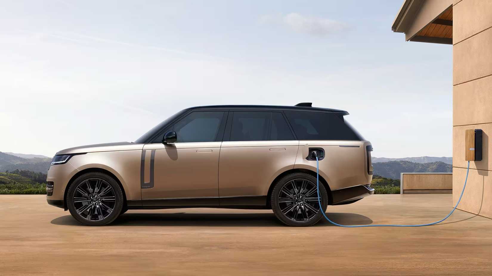 This Plug-In Hybrid SUV Offers More Than 50 Miles Of All-Electric Range