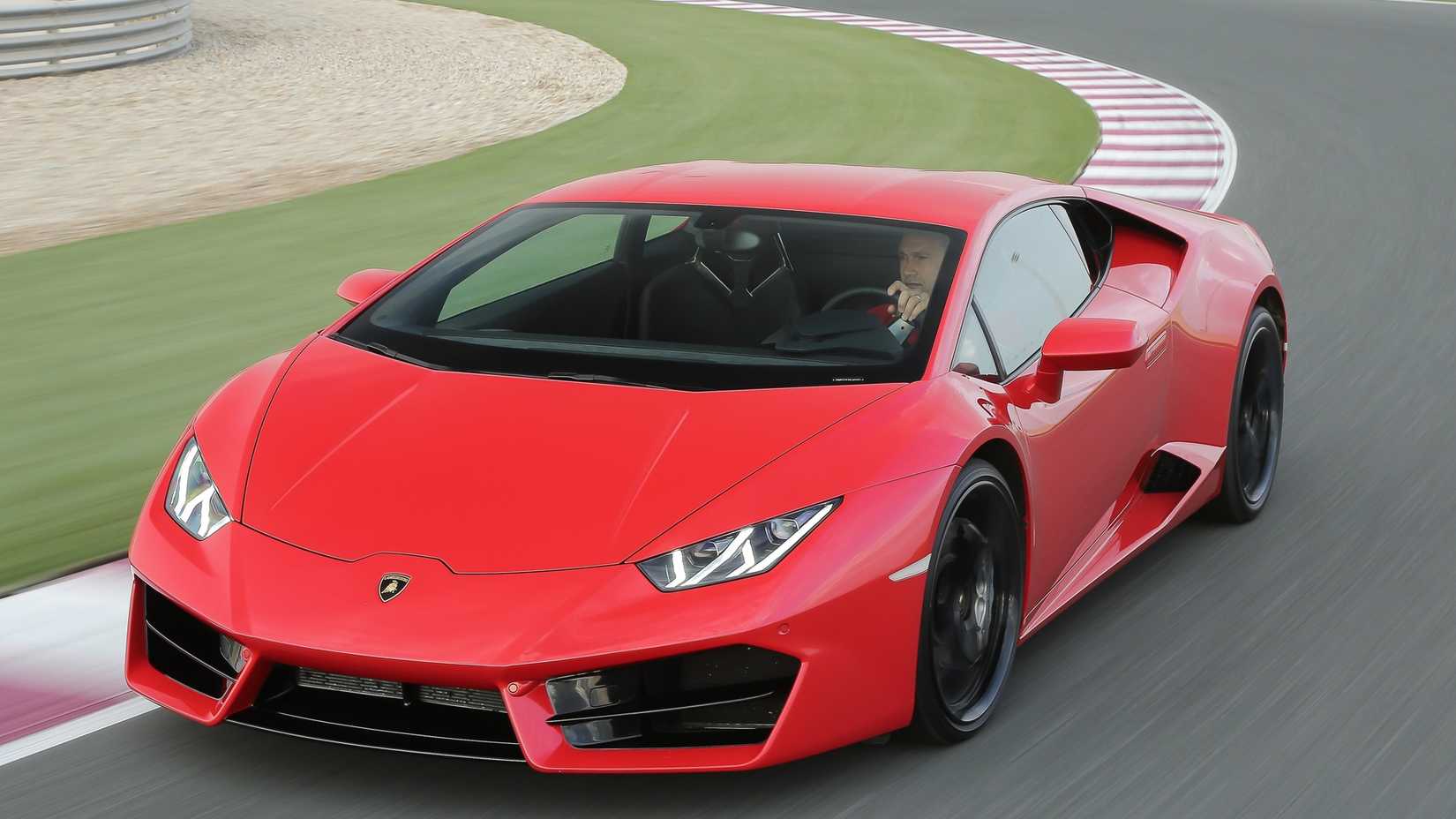 Lamborghini Revving 10 High-Revving Naturally Aspirated Cars You Can Still Buy In 2025