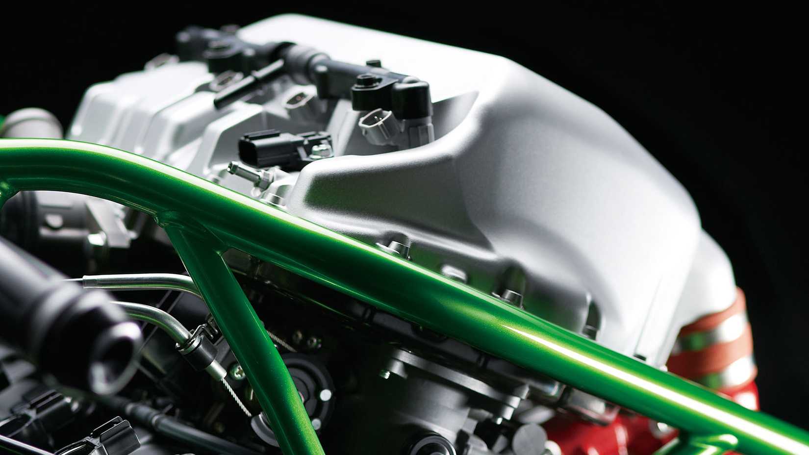 A caixa de ar rígida de alumínio do Kawasaki Ninja H2
