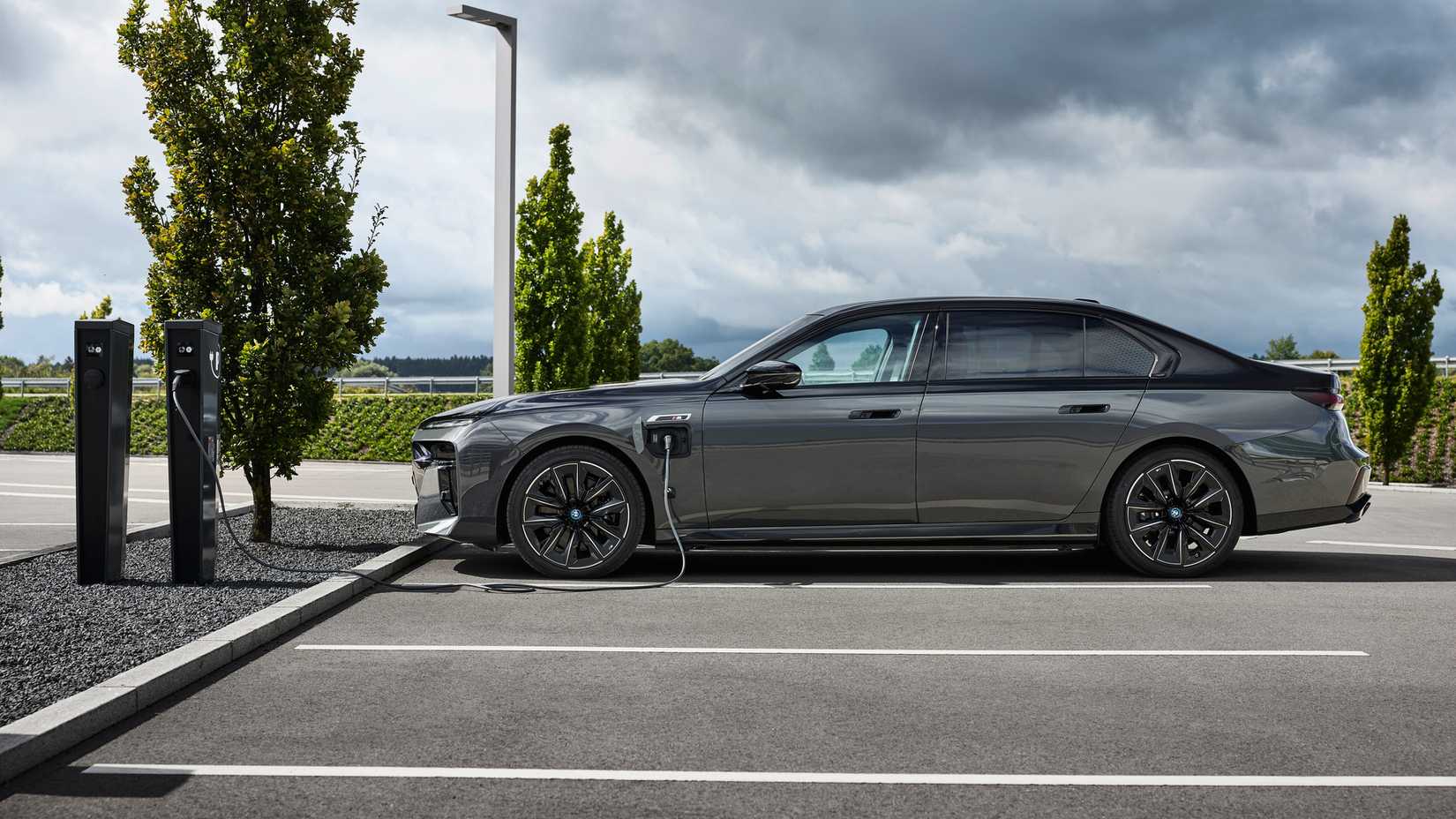 O novo BMW Série 7 Híbrido Plug-in