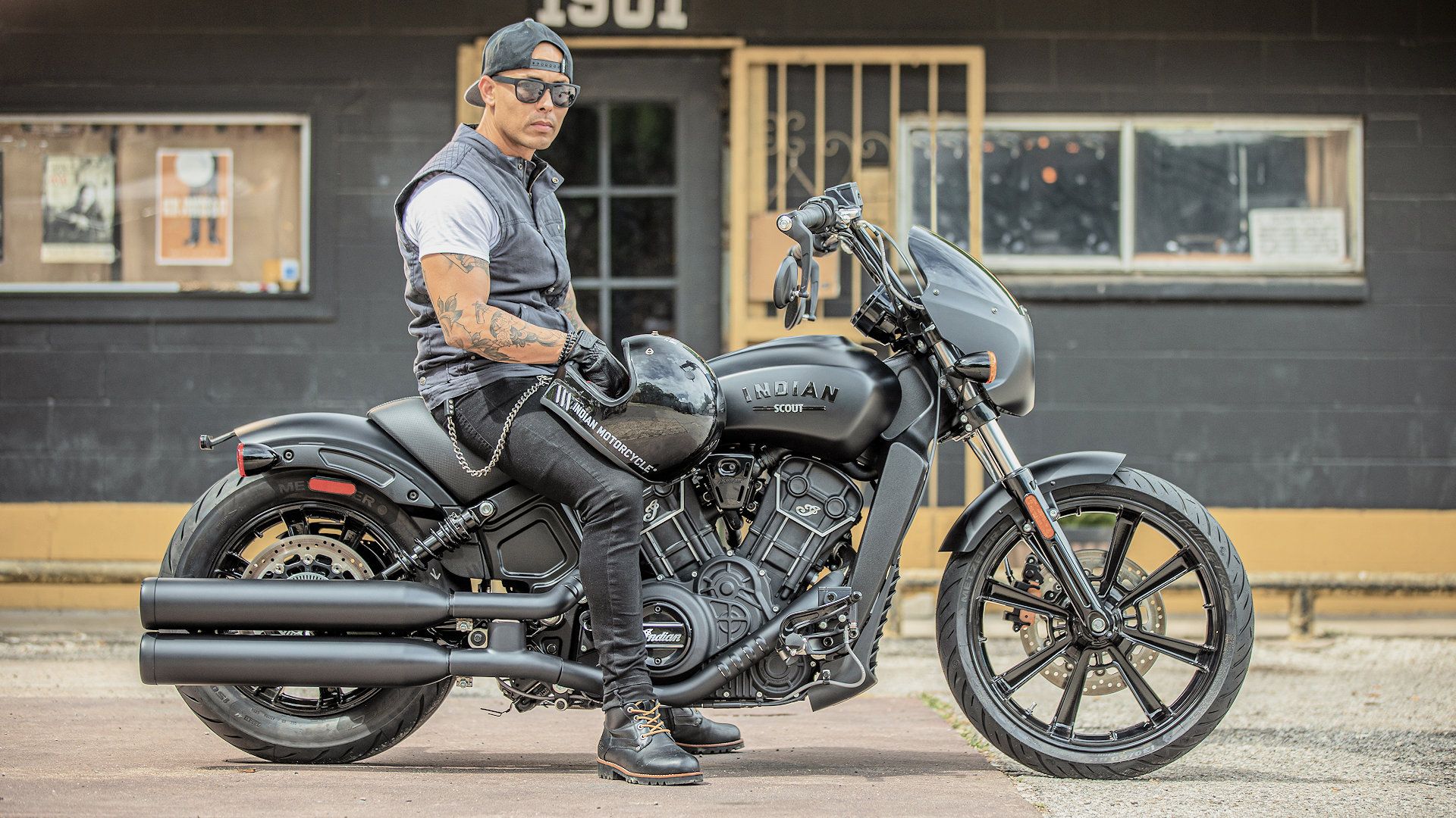 Why The V-Twin Is The Standard Engine For Big Cruisers