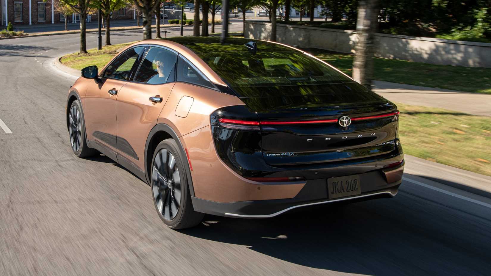 Toyota Crown rear-quarter
