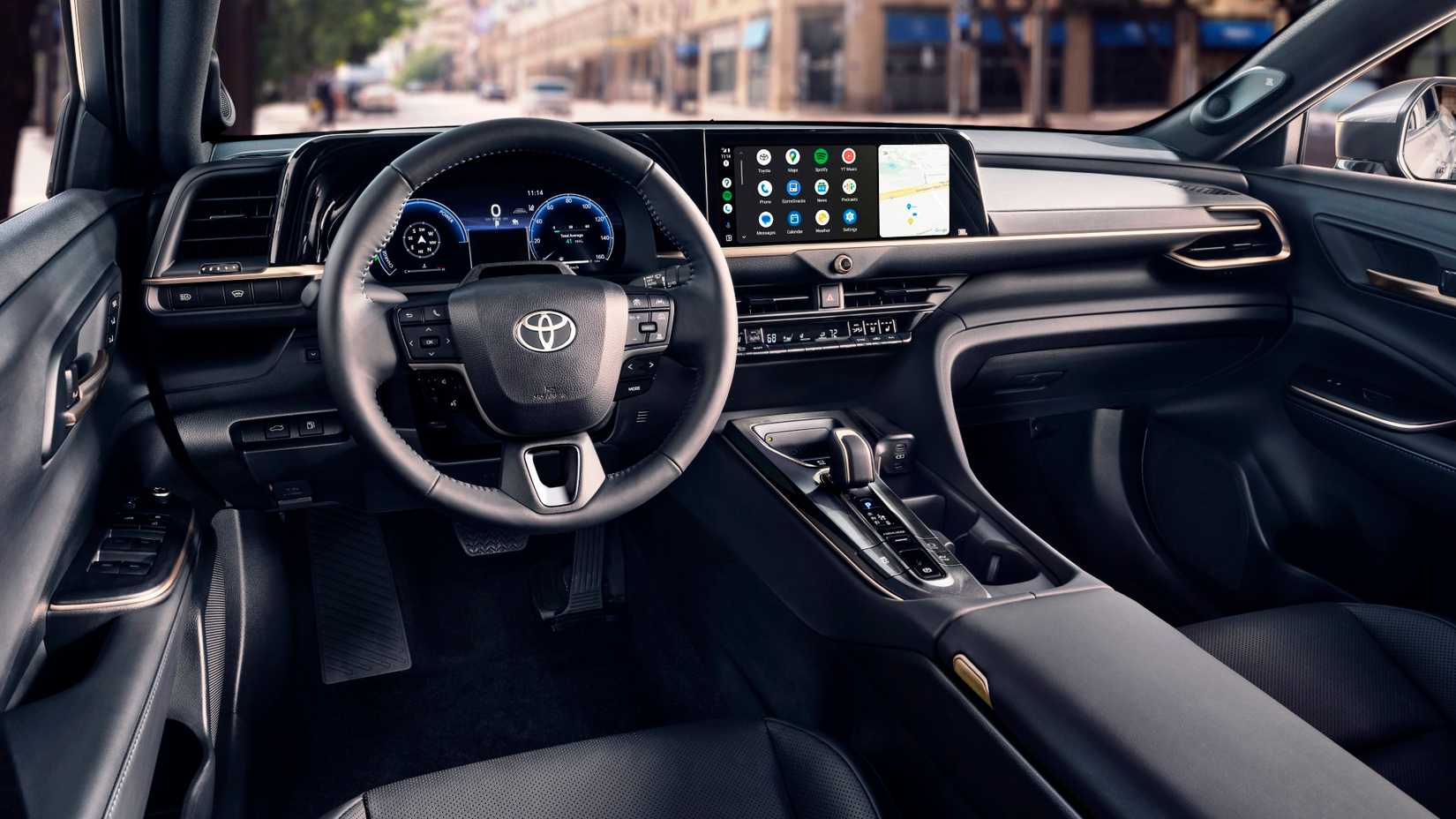 Toyota Crown Interior