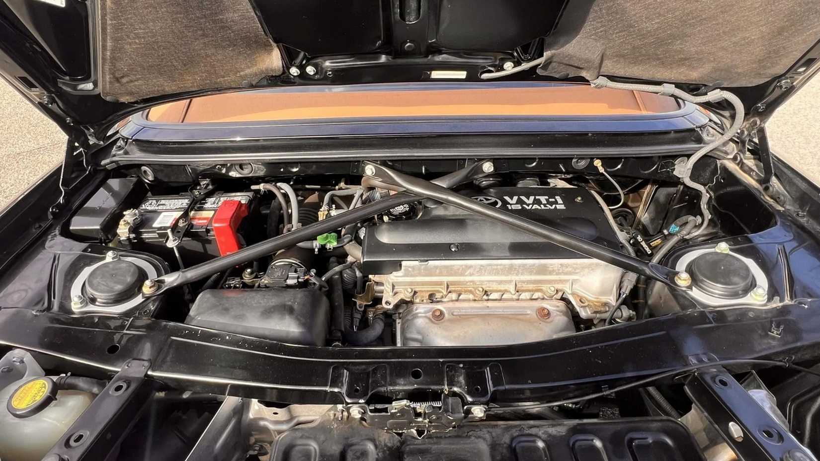 Close-up shot of the Toyota MR2 Spyder Engine
