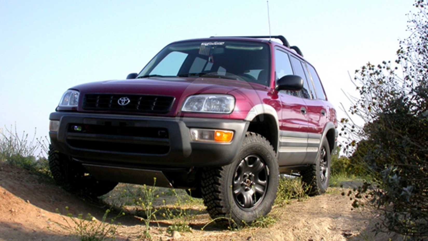 Why the Toyota RAV4 Succeeded Where Other Compact Crossovers Failed