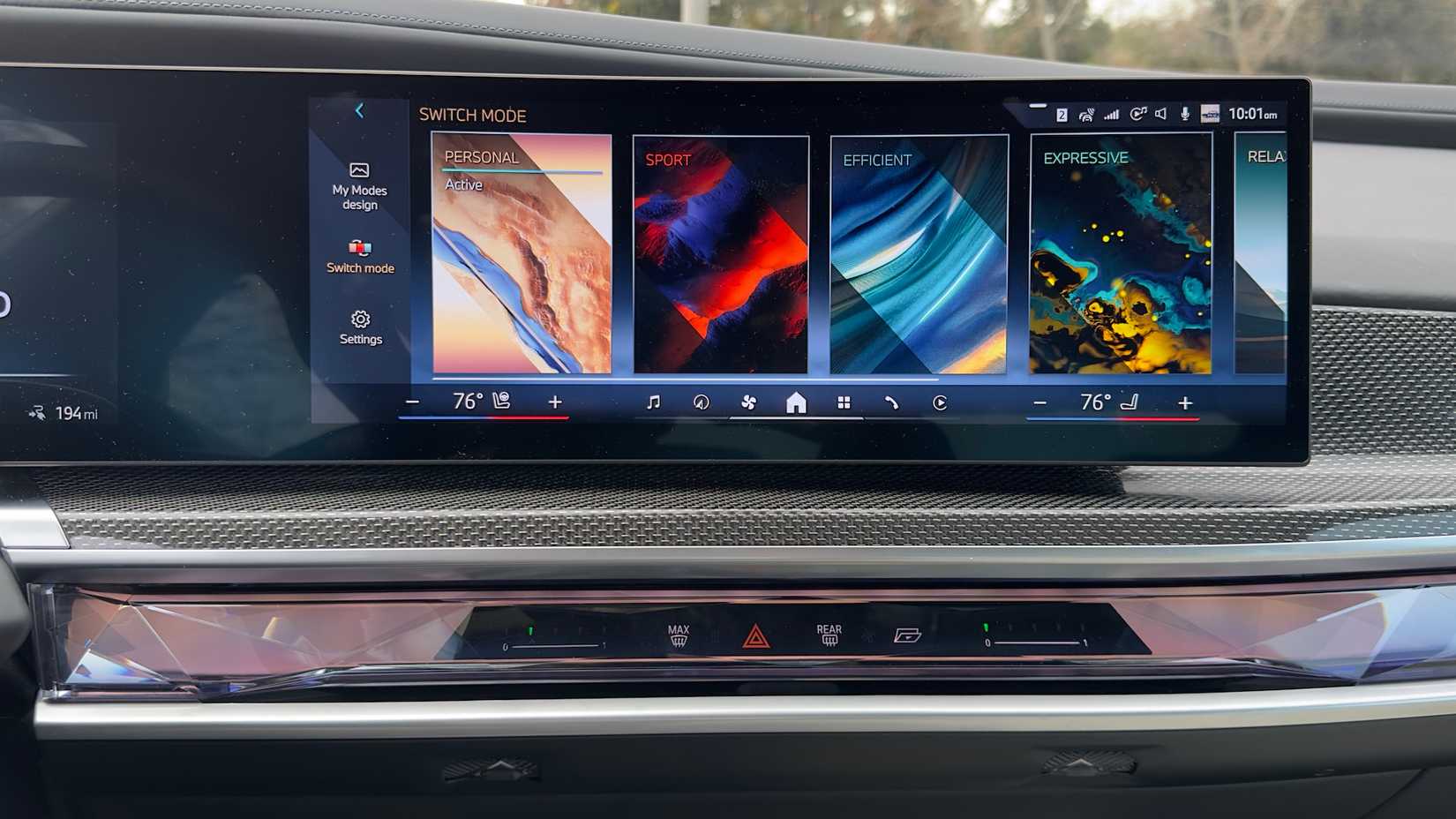 2024 BMW i7 Interior Tech Ambient Modes
