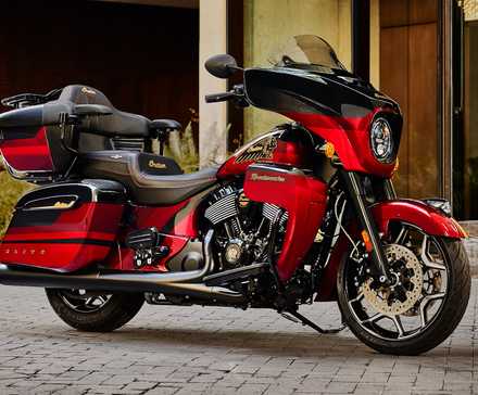 Tiro frontal do Indian Roadmaster Elite de 2024