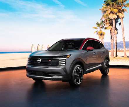 2025 Nissan Kicks-01