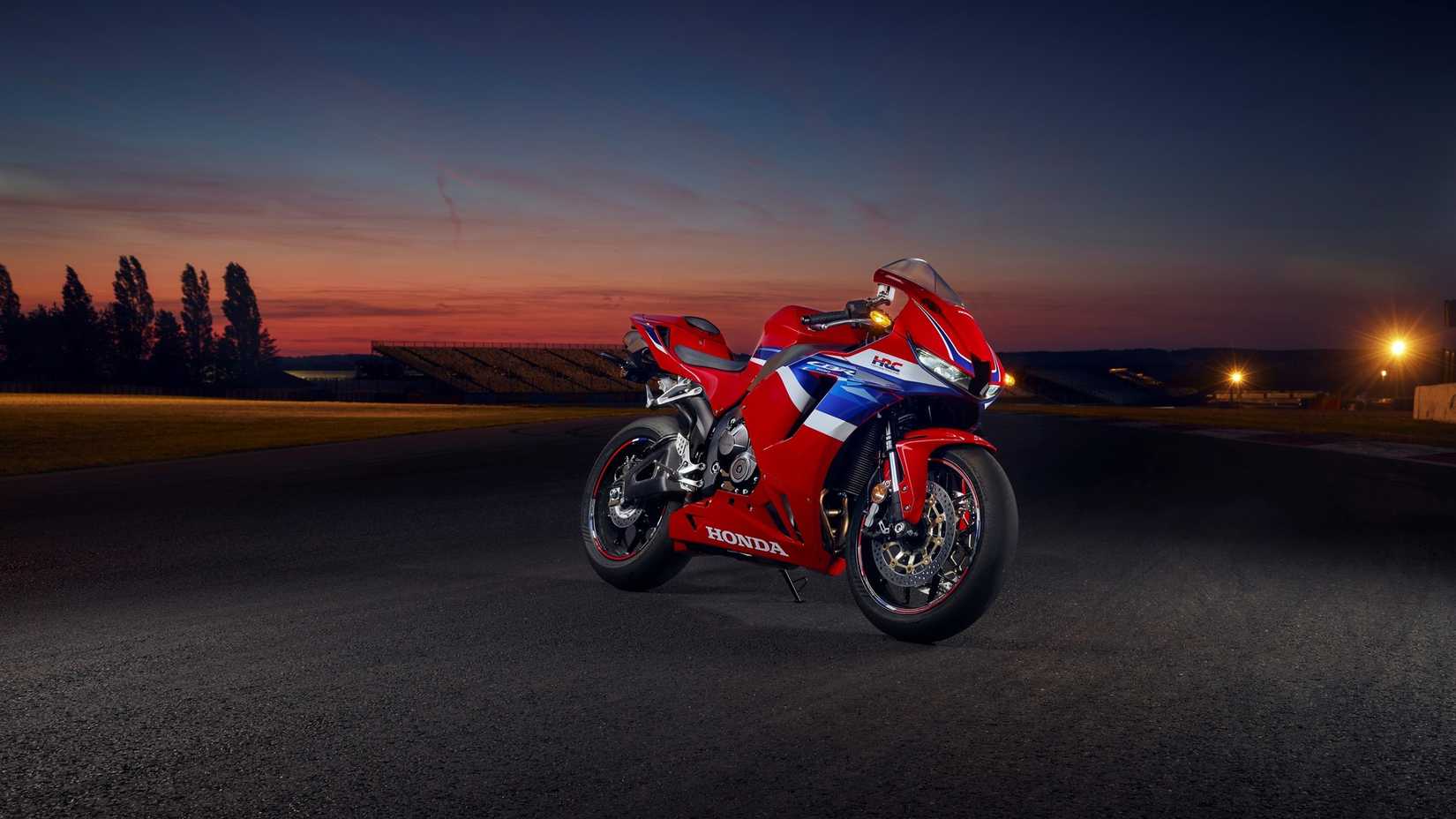 Night shot of a Honda CBR600RR on a race track